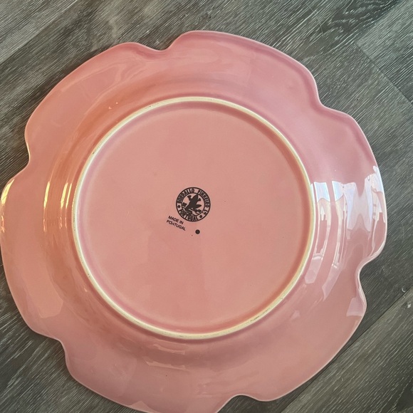 Bordallo Pinheiro Plates
Rare 12 inch plate, 9.5 inch plate, 13 inch platter. - Picture 2 of 8